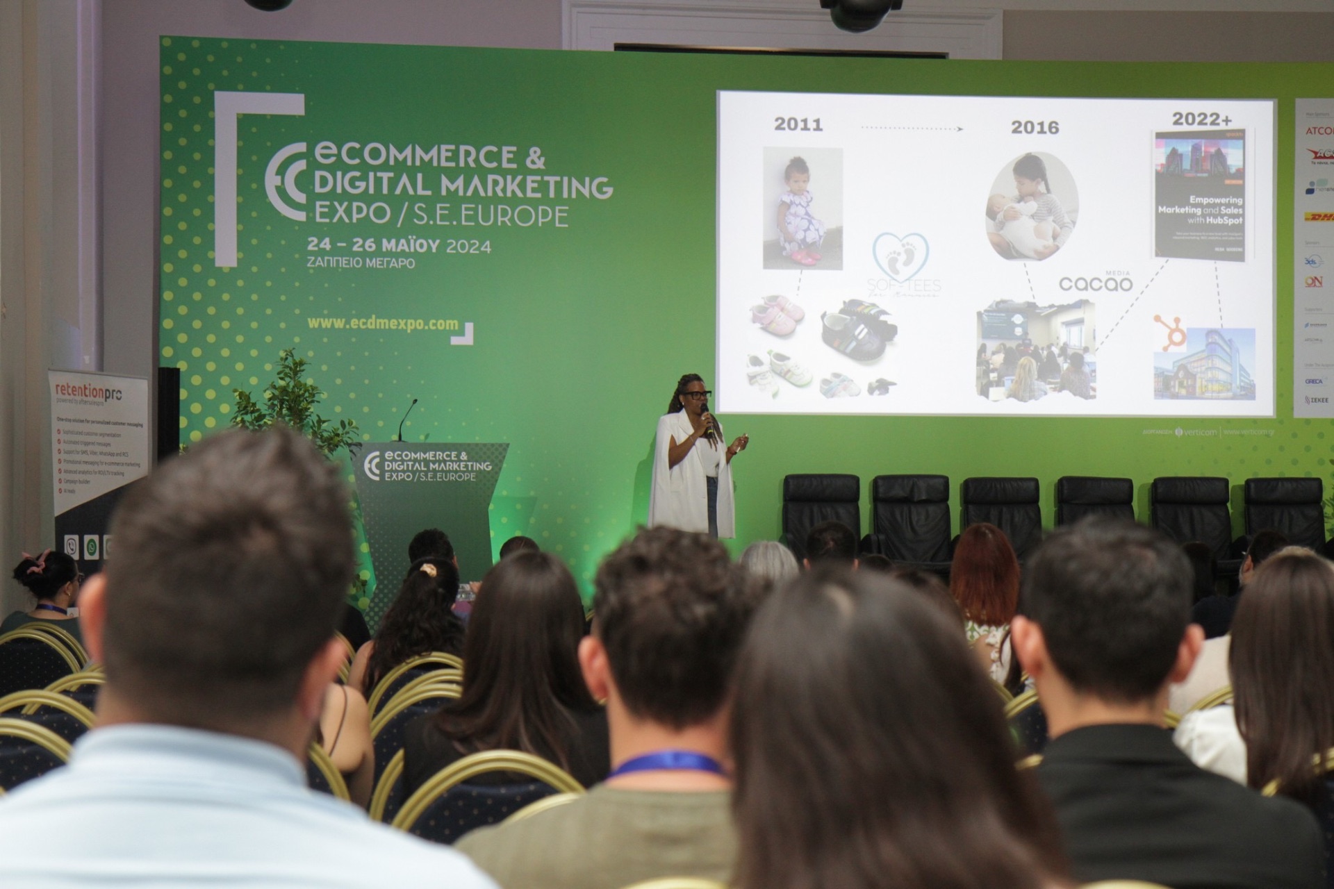 Resa delivering a keynote at the eCommerce & Digital Marketing Expo